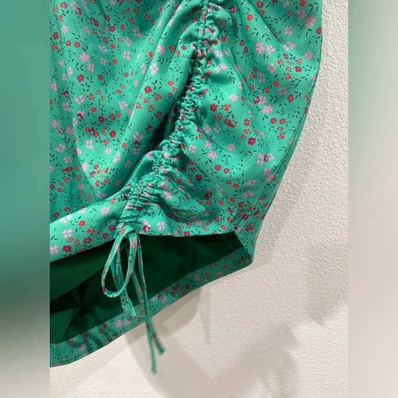 Lovers + Friends Parakeet Green Daisy Ditzy Floral Cam Ruched Midi Skirt Size XS - Picture 5 of 13